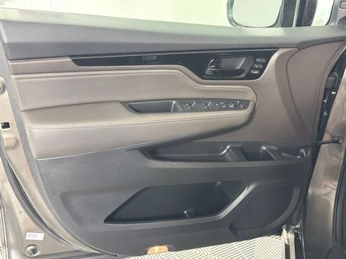Used 2019 Honda Odyssey Elite image 11