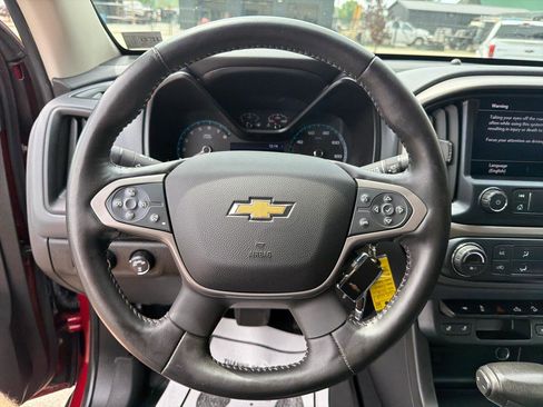 Used 2019 Chevrolet Colorado Z71 AWD/4WD image 10