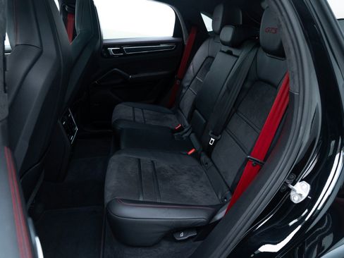 Used 2023 Porsche Cayenne GTS image 20