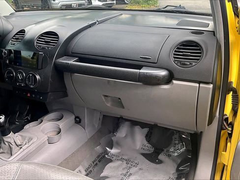 Used 2001 Volkswagen Beetle GLX FWD image 18