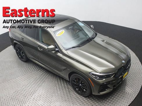 Used 2022 BMW X6 xDrive40i w/ M Sport Package image 3