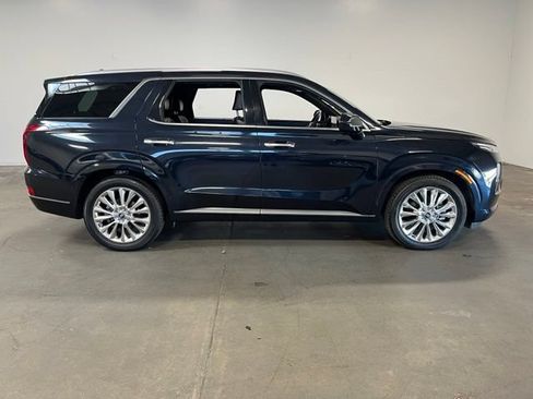 Used 2020 Hyundai Palisade Limited FWD image 2