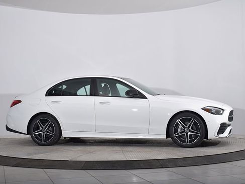 Certified 2026 Mercedes-Benz C 300 4MATIC Sedan image 4
