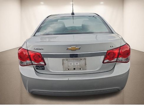Used 2015 Chevrolet Cruze LT FWD image 7