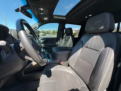 Used 2022 Chevrolet Silverado 3500 High Country AWD/4WD image 15