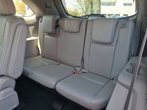 Used 2018 Toyota Highlander XLE AWD/4WD image 12