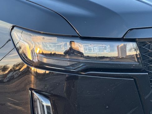 Used 2023 Cadillac Escalade Sport Platinum w/ LPO, ONYX Package image 47