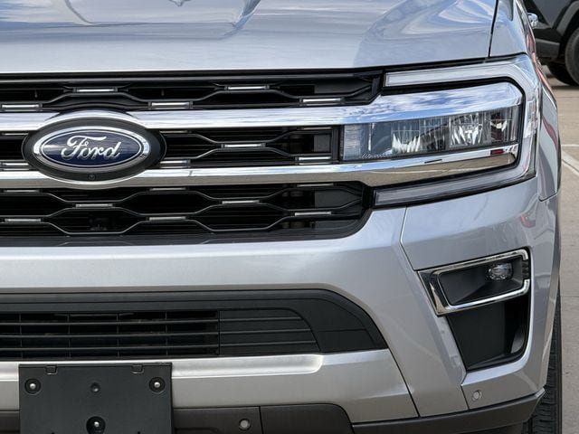 Used 2024 Ford Expedition Max Limited AWD/4WD image 9