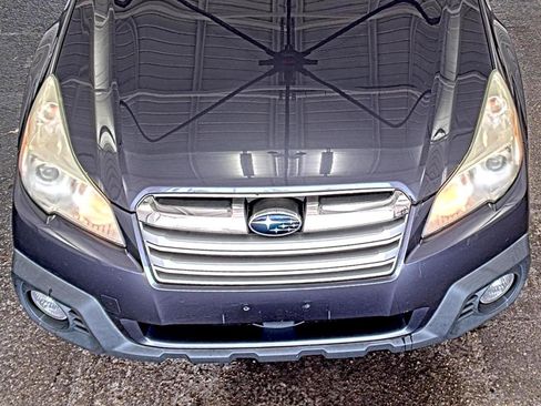 Used 2014 Subaru Outback 2.5i Premium AWD/4WD image 7