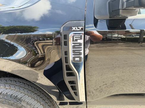 Used 2024 Ford F250 XLT AWD/4WD image 9