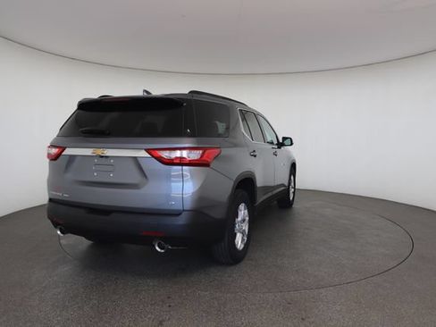 Used 2021 Chevrolet Traverse LT w/ LPO, Floor Liner Package AWD/4WD image 17