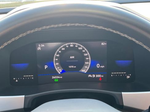 Used 2023 Volkswagen Atlas Cross Sport SE FWD image 16