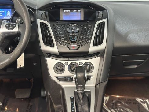 Used 2014 Ford Focus SE FWD image 15