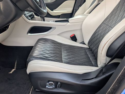 Used 2020 Jaguar F-PACE SVR AWD/4WD image 8