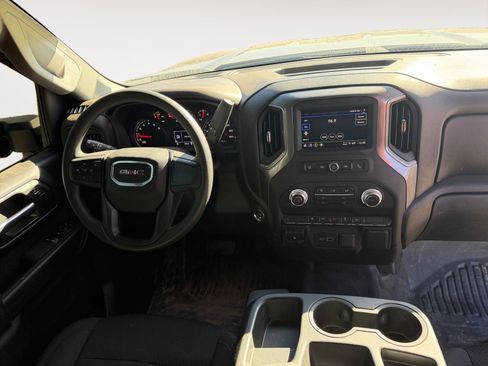 Used 2025 GMC Sierra 3500 Pro image 9