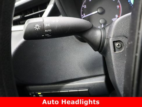 Used 2024 Toyota Corolla LE image 22