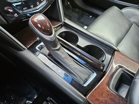 Used 2016 Cadillac XTS Luxury image 23