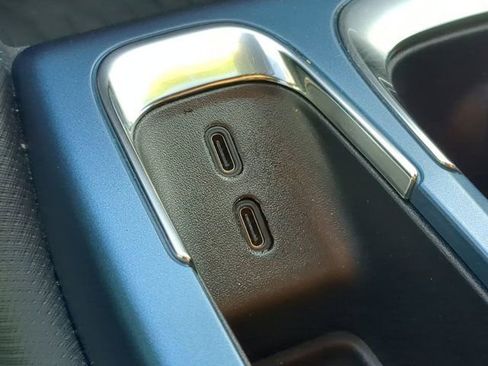 Used 2024 Chevrolet Equinox EV LT w/ LPO, Active Package image 21