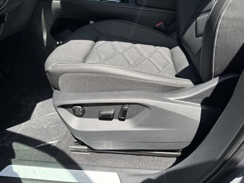 New 2026 Volkswagen Atlas SE FWD image 18