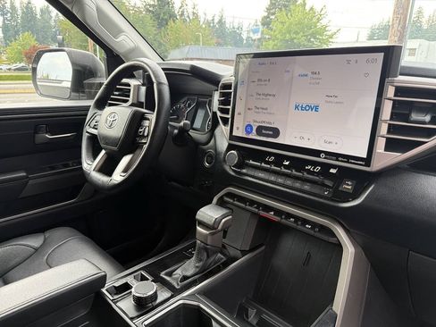Used 2023 Toyota Tundra SR5 w/ SR5 Premium Package AWD/4WD image 18