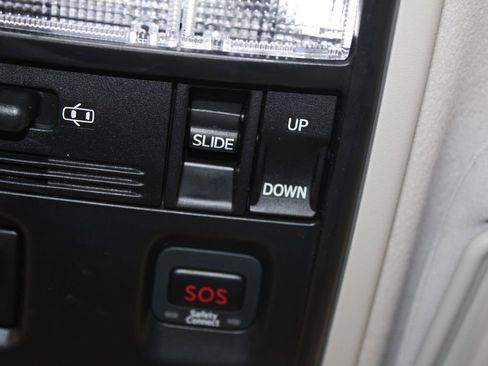 Used 2016 Toyota 4Runner Limited image 53