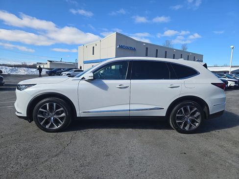 Used 2023 Acura MDX SH-AWD w/ Technology Package image 8
