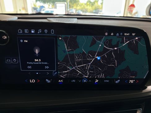 New 2026 Chevrolet Traverse LT w/ Enhanced Driving Package image 17