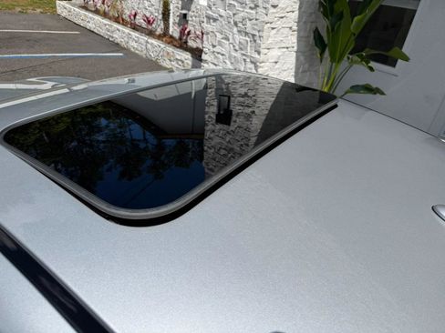 Used 2017 INFINITI Q60 3.0t w/ Premium Plus Package 3.0T image 18