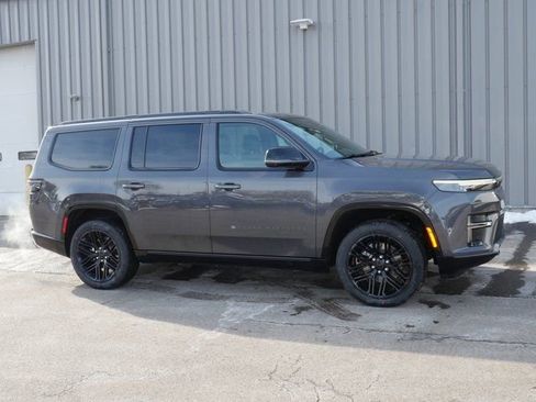 New 2026 Jeep Grand Wagoneer Limited image 11