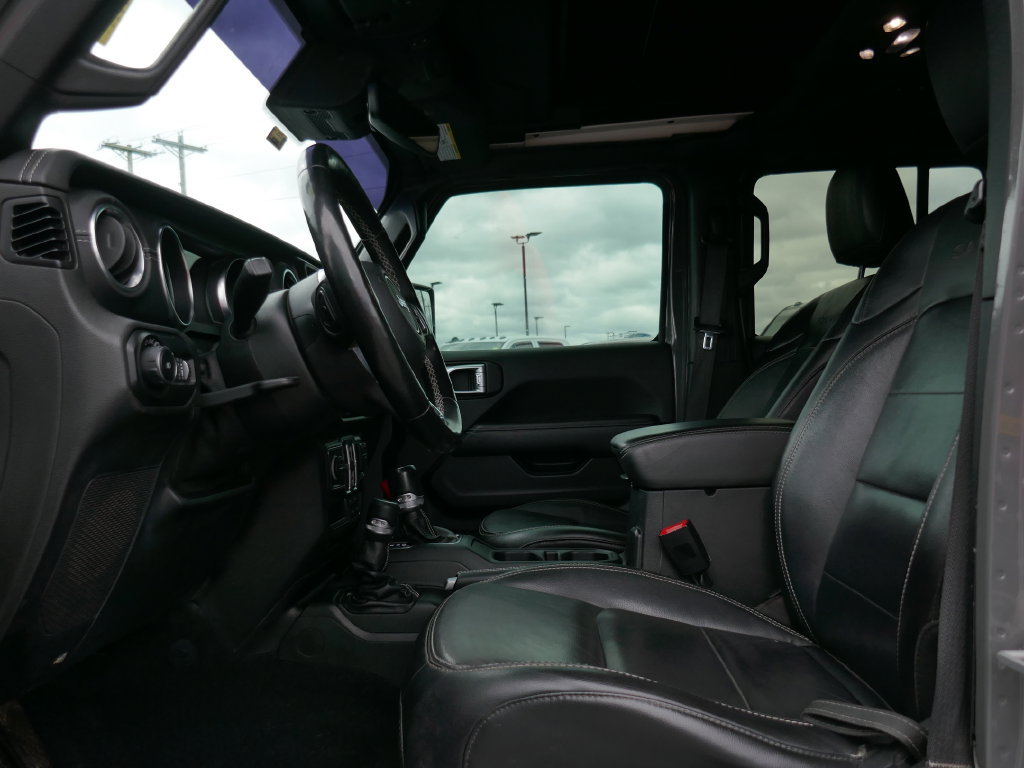 Used 2020 Jeep Wrangler Unlimited Sahara AWD/4WD image 21