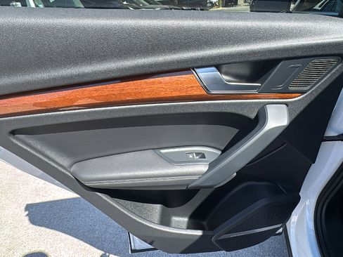 Used 2023 Audi Q5 2.0T Premium Plus w/ Premium Plus Package image 16