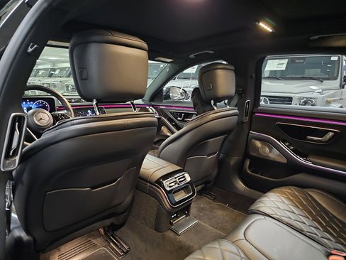 Certified 2022 Mercedes-Benz S 580 4MATIC Sedan image 7