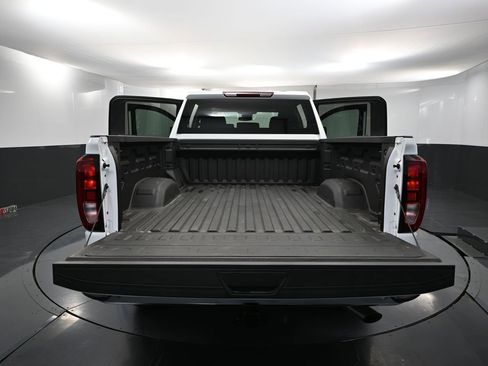 Used 2025 GMC Sierra 2500 SLE image 38