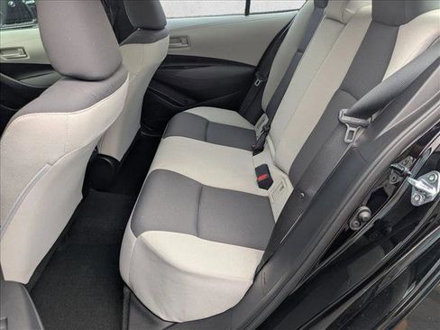 Used 2025 Toyota Corolla LE w/ Convenience Package FWD image 17