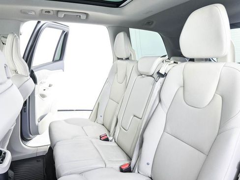 Certified 2025 Volvo XC90 T8 Plus w/ Protection Package Premier AWD/4WD image 22