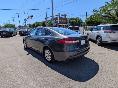 Used 2020 Ford Fusion S FWD image 8