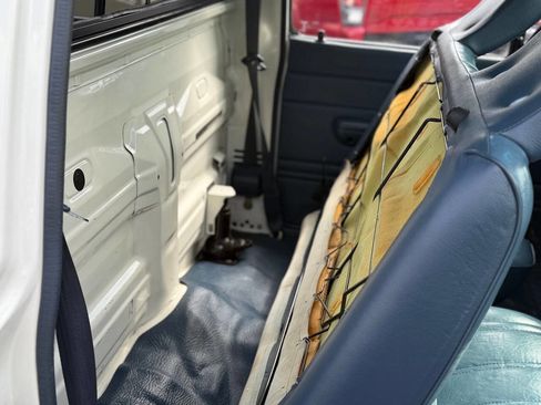 Used 1989 Toyota Pickup Deluxe AWD/4WD image 45