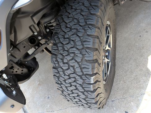 Used 2025 Jeep Wrangler Unlimited Rubicon AWD/4WD image 12