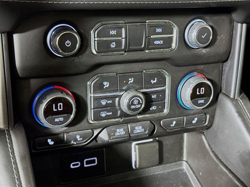 Used 2021 Chevrolet Tahoe Z71 w/ Rear Media and Nav Package AWD/4WD image 14