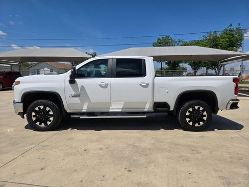 Certified 2020 Chevrolet Silverado 2500 LT w/ Texas Edition RWD image 3
