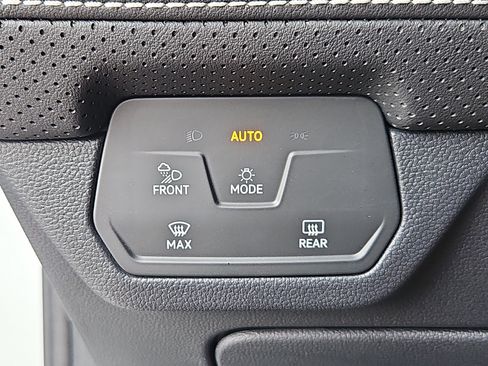 Certified 2026 Volkswagen Atlas SE AWD/4WD image 11