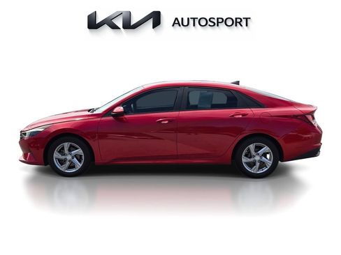 Used 2021 Hyundai Elantra SEL w/ Convenience Package FWD image 13