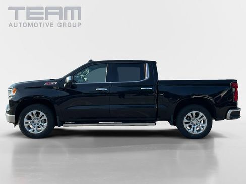 Used 2023 Chevrolet Silverado 1500 LTZ w/ LTZ Convenience Package II AWD/4WD image 4