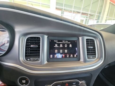 Used 2022 Dodge Charger SXT RWD image 7