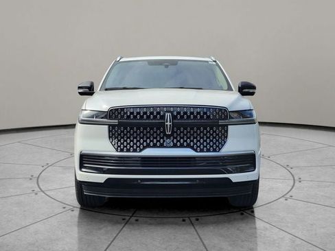 New 2025 Lincoln Navigator L Reserve image 15