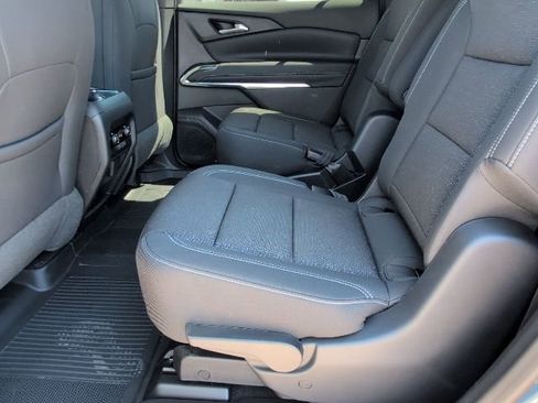New 2026 Chevrolet Traverse LT w/ Driver Confidence Package FWD image 7