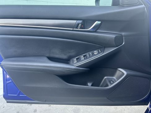 Used 2022 Honda Accord Sport image 22
