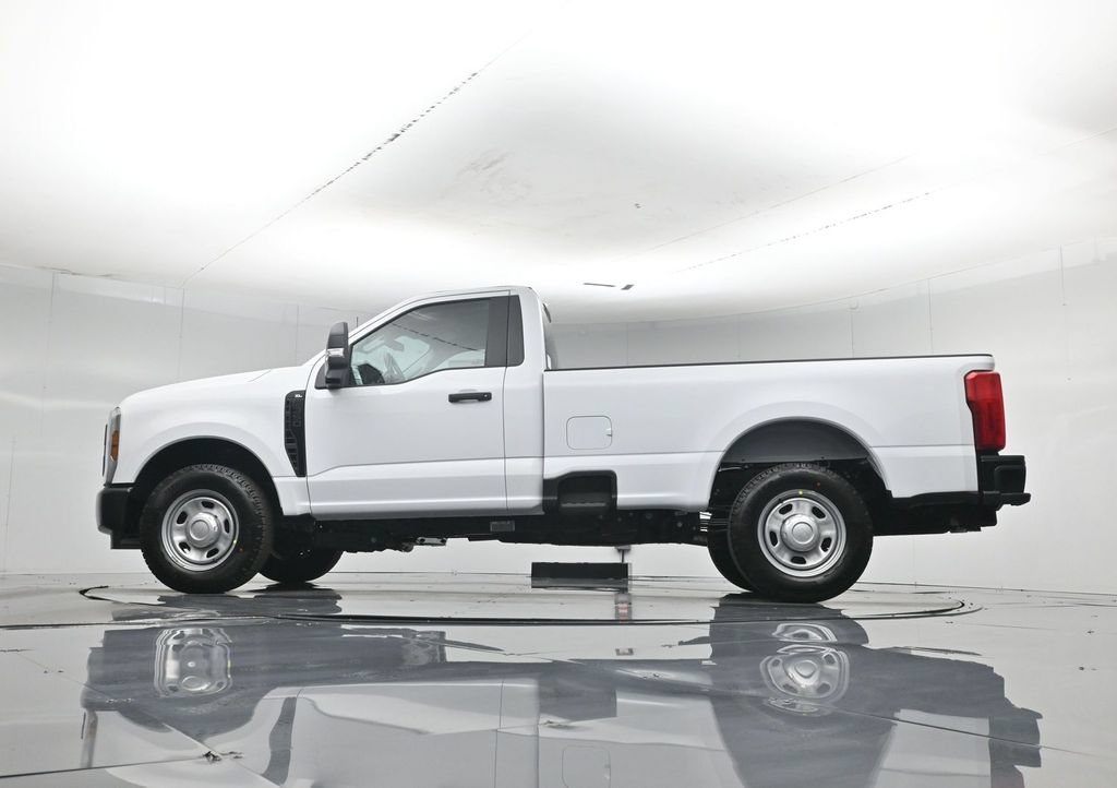 New 2027 Ford F350 XL w/ XL Chrome Package RWD image 47