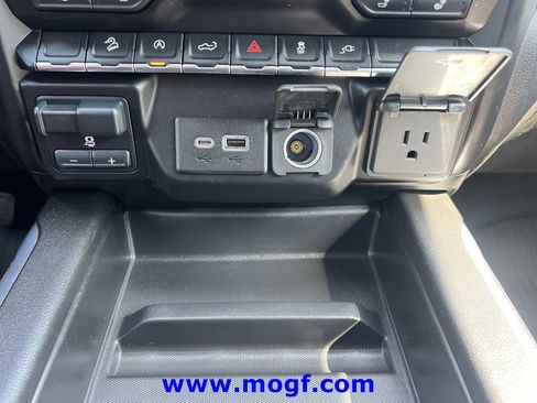 Used 2020 Chevrolet Silverado 1500 LT Trail Boss AWD/4WD image 10