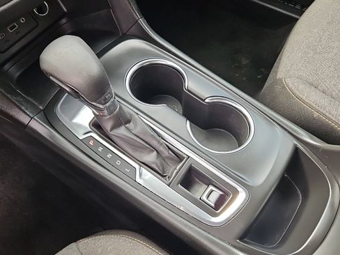 Used 2022 Chevrolet Equinox LT FWD image 19